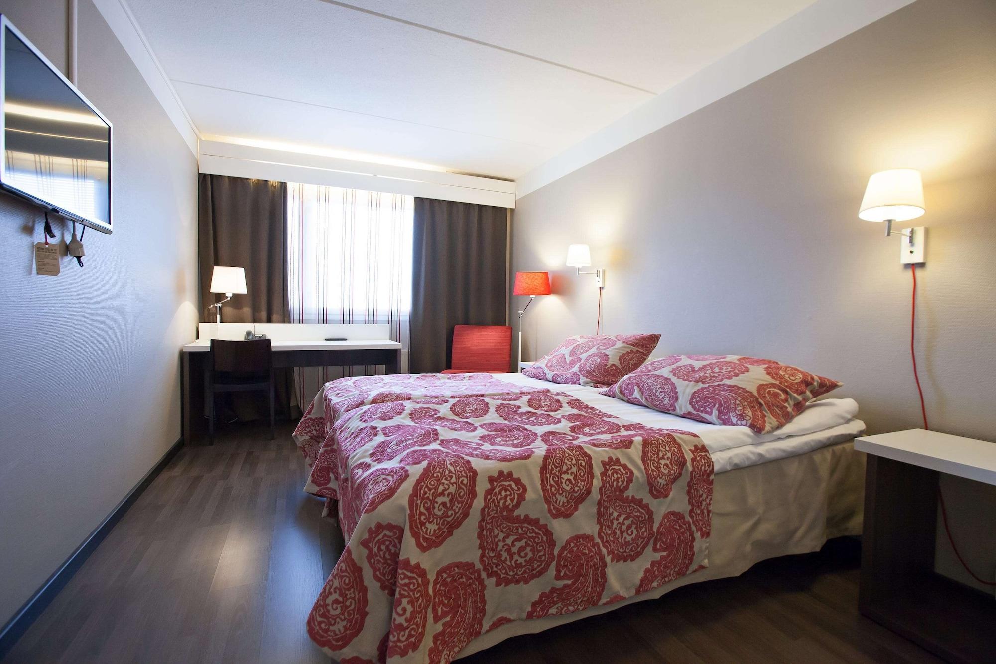 Hotel Kajanus Каяни Екстериор снимка