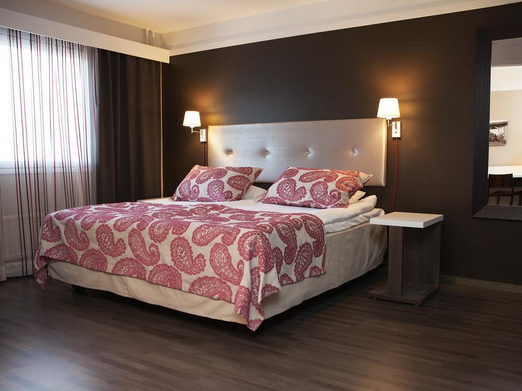 Hotel Kajanus Каяни Екстериор снимка