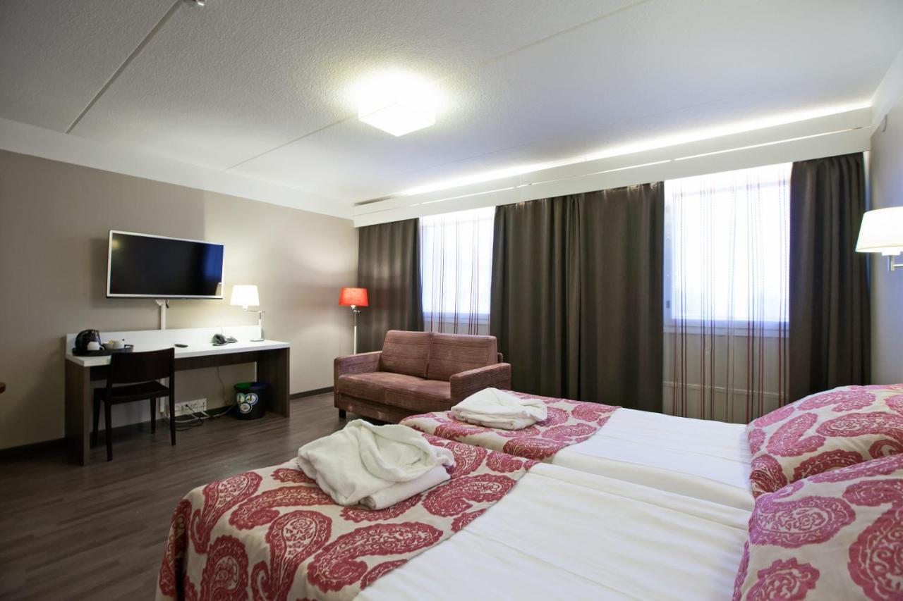 Hotel Kajanus Каяни Екстериор снимка