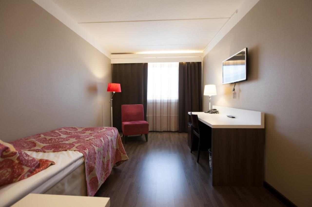 Hotel Kajanus Каяни Екстериор снимка